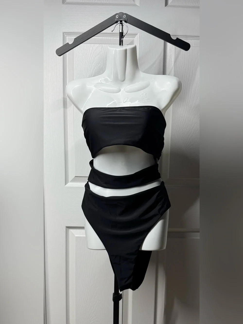 NA-KD Women’s Black Cutout High-Waist Swimsuit Size XXL